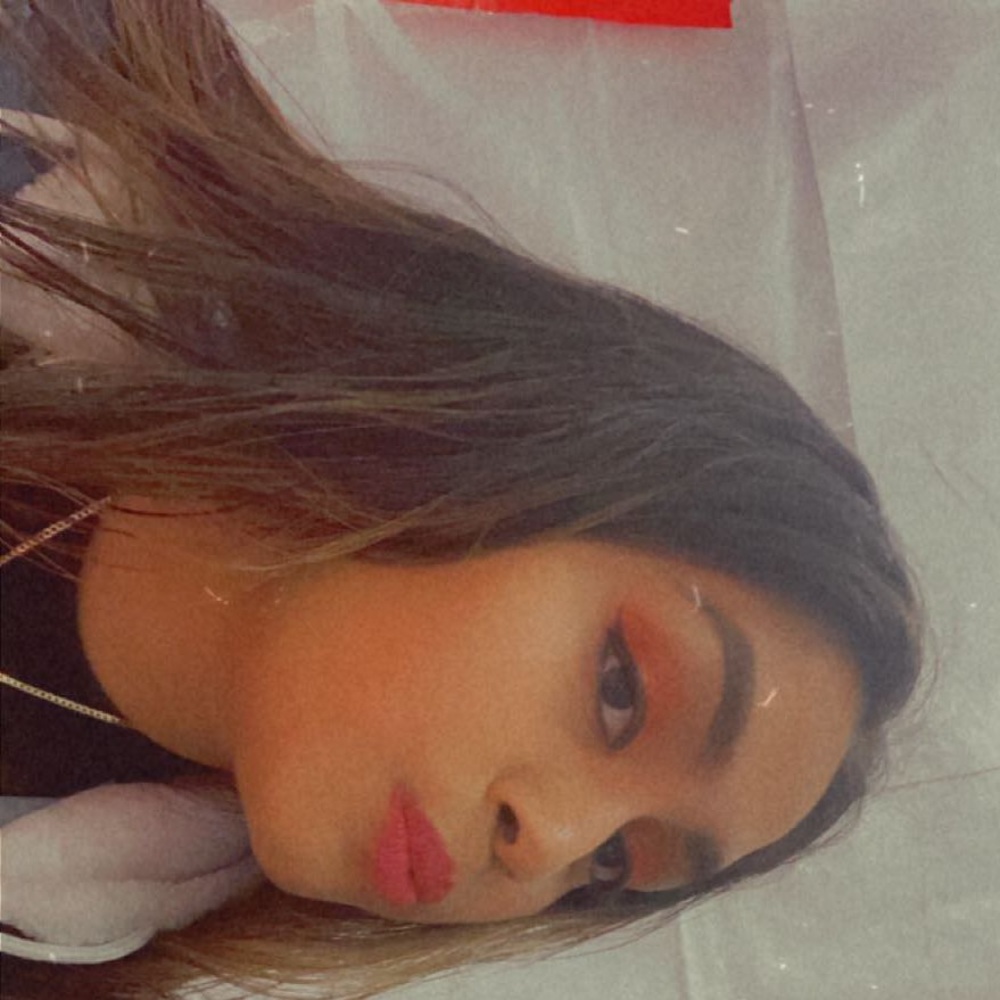 Meet your Posher, Crystal